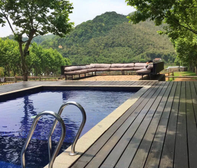 裸心堡和裸心谷哪个好