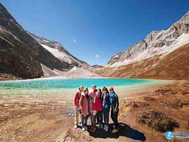 稻城亚丁自助游攻略 2018稻城亚丁旅游交通+景点+美食+购物 稻城亚丁自助游攻略 2018稻城亚丁旅游交通+景点+美食+购物