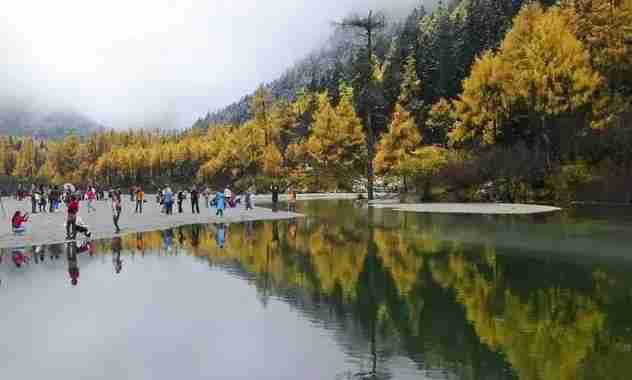 最适合秋季旅游的地方 最适合秋季旅游的地方