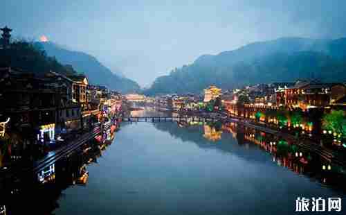 去凤凰古城旅游住在哪里比较好 去凤凰古城旅游住在哪里比较好