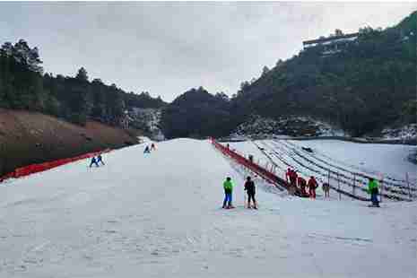 重庆梦幻奥陶纪冰雪世界开放滑雪场 滑雪一小时免费吗 重庆梦幻奥陶纪冰雪世界开放滑雪场 滑雪一小时免费吗