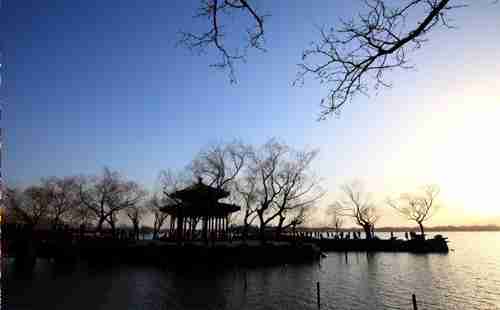 昆明旅游住哪里比较方便