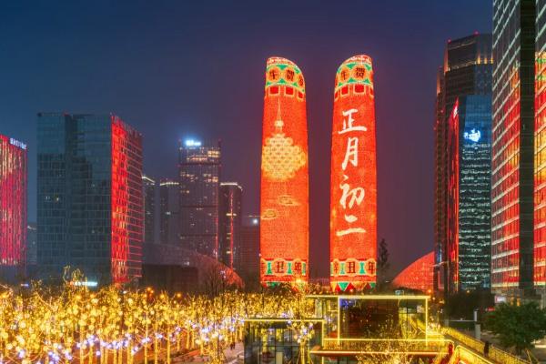 2021年成都双子塔灯光秀几点开始-亮点介绍 2021年成都双子塔灯光秀几点开始-亮点介绍
