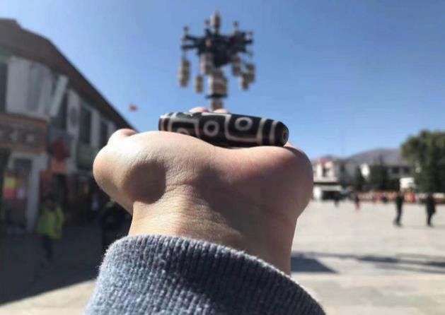 西藏天珠是什么材质的 西藏天珠是什么 西藏天珠是什么材质的 西藏天珠是什么