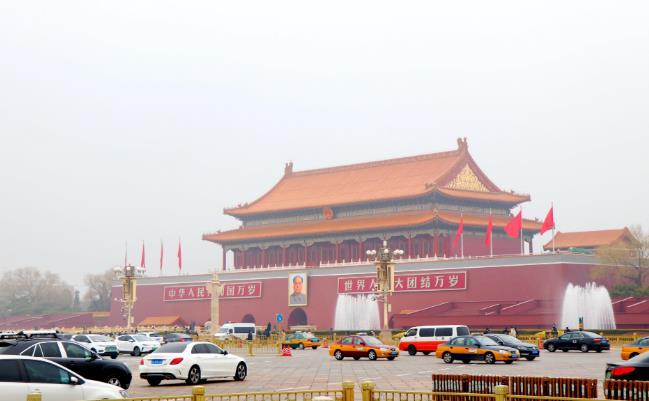 2021年3月3日天安门广场开放喷泉 2021年3月3日天安门广场开放喷泉