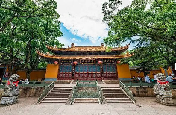 普陀山在哪哪个省哪个市什么位置哪个城市(浙江省舟山市普陀区梅岑路1号)
