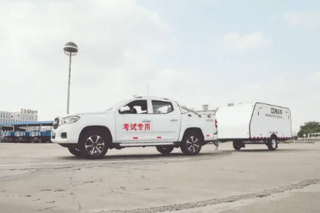 c6驾照可以开什么车型，可开轻型牵引挂车（需小于4500kg附照片）