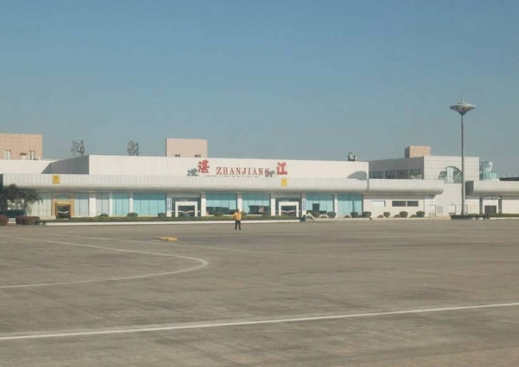 湛江机场关闭的原因，机位太少扩建不了(搬迁吴川机场)