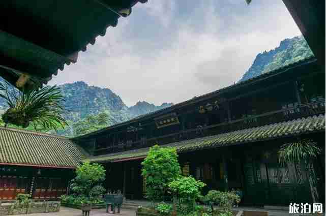 峨眉山旅游攻略详细版 峨眉山徒步爬山路线图 峨眉山旅游攻略详细版 峨眉山徒步爬山路线图
