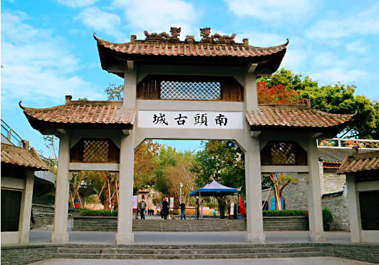 深圳属于哪个省，广东省辖地级市(中国经济中心城市之一)