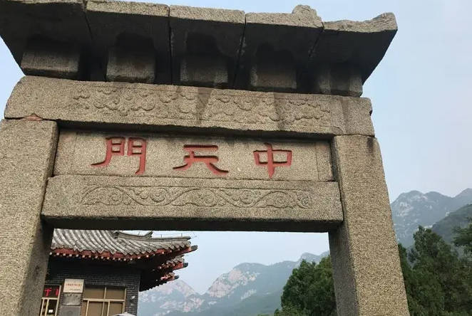 6种人不能爬泰山，童子命的可能性命难保（千万不要去）