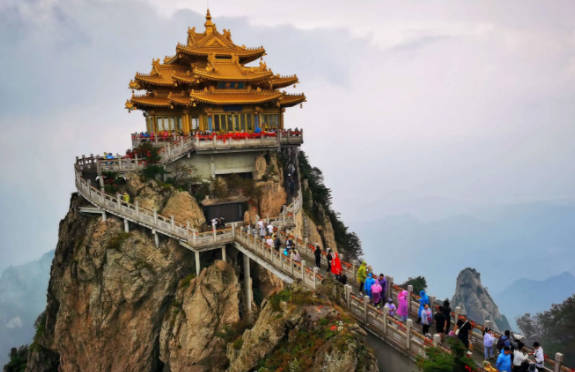 老君山风景区旅游攻略，游览路线及住宿推荐