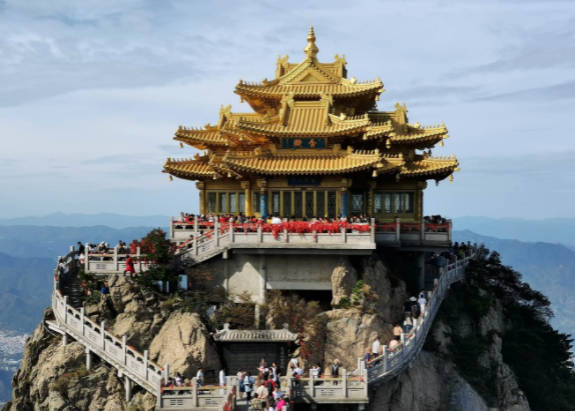 老君山风景区旅游攻略，游览路线及住宿推荐