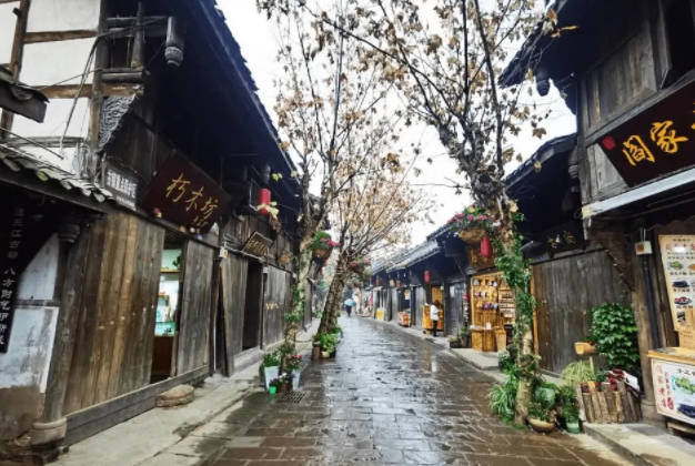 成都旅游攻略自由行攻略，3天/5天景点线路推荐（附成都特色美食）