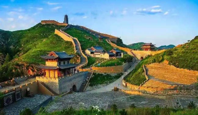 雁门关是在什么地方啊，忻州市代县县城以北约20公里（中华第一关）