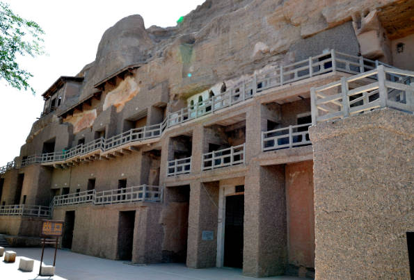 中国古代三大石窟，名称是莫高窟、云冈石窟、龙门石窟（附开凿时间）