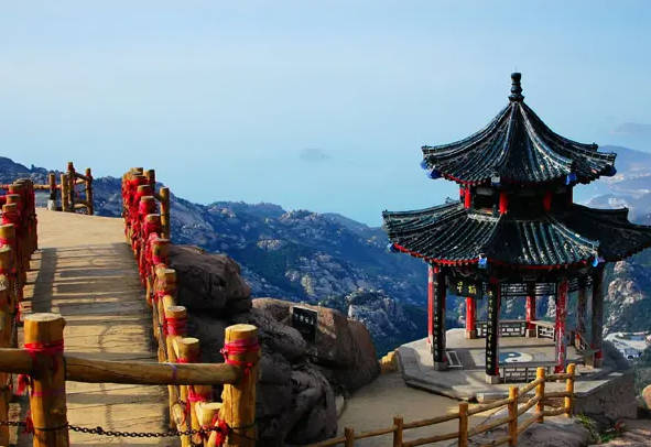 青岛旅游攻略必去景点，青岛十大好玩景点推荐（不止八大关）