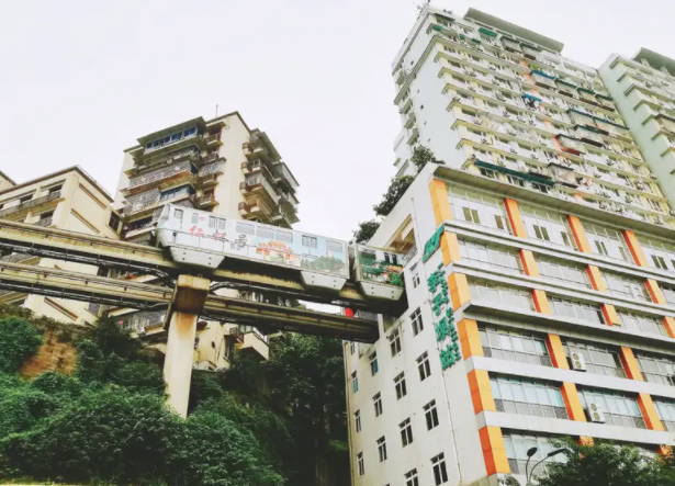 重庆旅游必去景点，重庆十大景点排名推荐（洪崖洞必去）