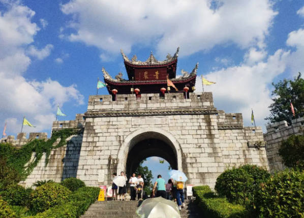 贵阳必去的五个景点，贵阳打卡必玩景点推荐（附门票价格）