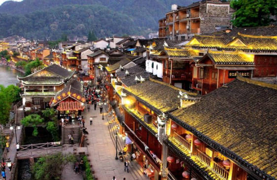 七八月份亲子游适合去哪旅游，带孩子避暑遛娃推荐