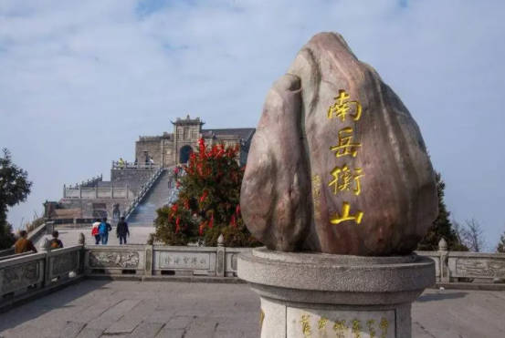 湖南旅游十大必去景区，打卡必玩景点排名（张家界上榜）