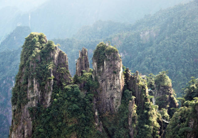 湖南旅游十大必去景区，打卡必玩景点排名（张家界上榜）
