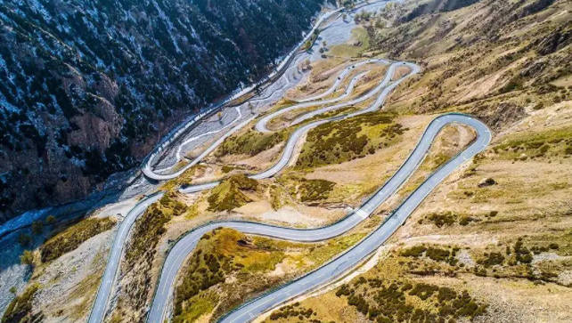 独库公路为什么只开放四个月，大雪封山路况难走（开放时间为6月-10月）