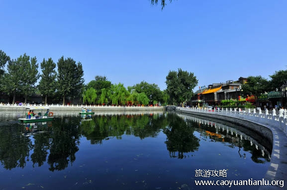 什刹海在北京什么地方，北京城区中轴线的西北部