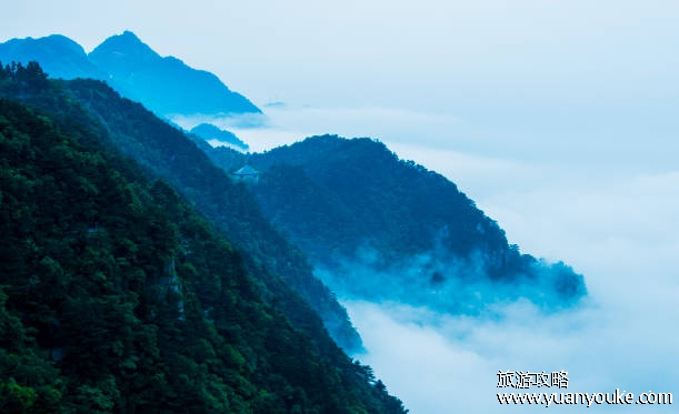 中国四大名山，黄山、华山、庐山、泰山（五岳之首泰山）
