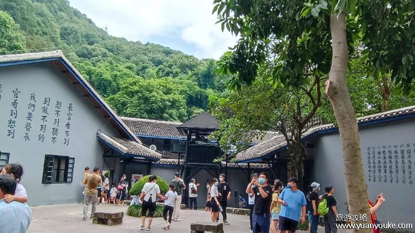 重庆旅游攻略详细安排，重庆三日游最详细攻略大全