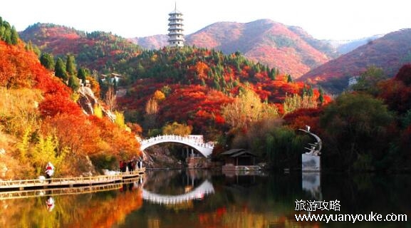 济南旅游攻略必去景点,5大景点值得游玩(泉城广场最具代表性)