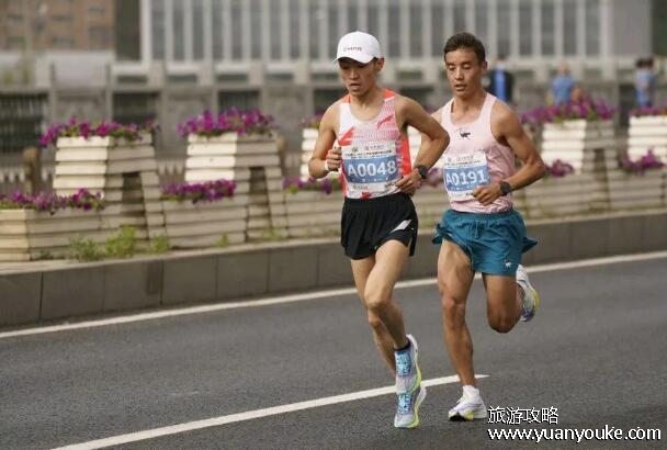 半马是多少公里，只有21公里(适合初学者参与人数非常多)