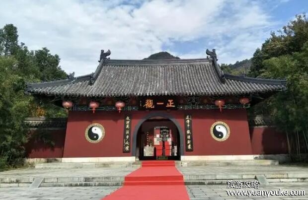 江西旅游必去十大景点，滕王阁最出名(龙虎山道教文化浓厚)