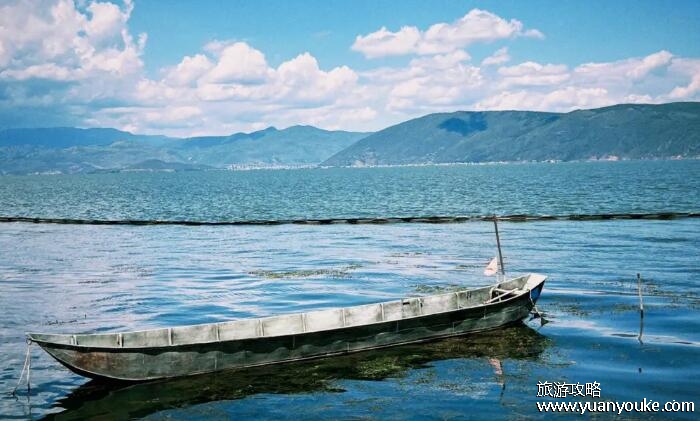 洱海在云南哪里，在大理市境内(洱海形状酷似人的耳朵)