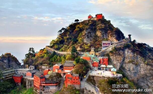 武当山在哪个省哪个市，在湖北省十堰市(山上可以学到真功夫)