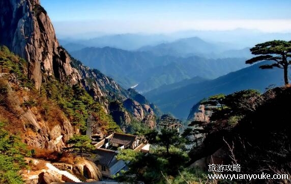 黄山在哪个省哪个市区，安徽省黄山市(这里的温泉非常著名)