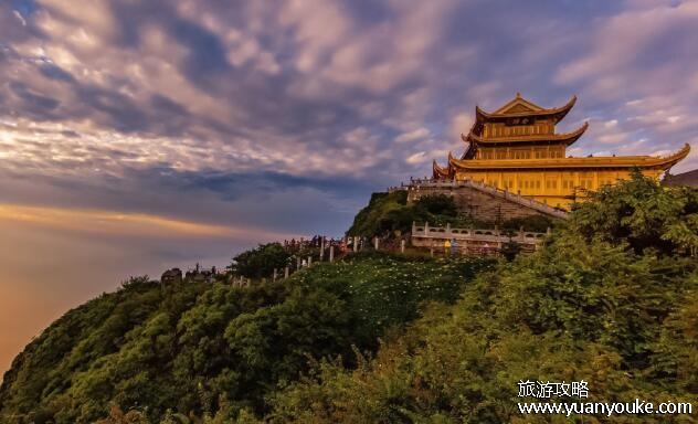 中国四大名山是哪四个，黄山/庐山/峨眉山/华山(都是道教名山)