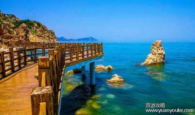 烟台旅游攻略必去景点，4大景点最有意思(蓬莱阁最壮观)