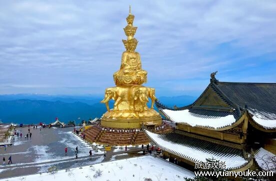 夏天去哪旅游最合适，4个景点最适合游玩(景色宜人美食丰富)
