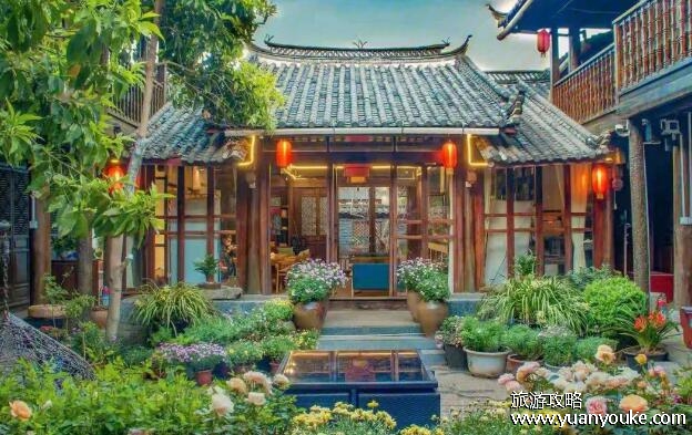 丽江的民宿怎么选，5点需要注意(最好选偏僻但有公共交通的地方)