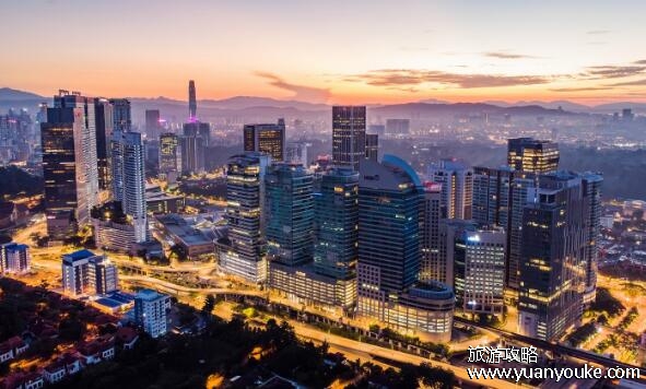 吉隆坡是哪个国家的城市，是马来西亚的首都(东南亚特色旅游城)