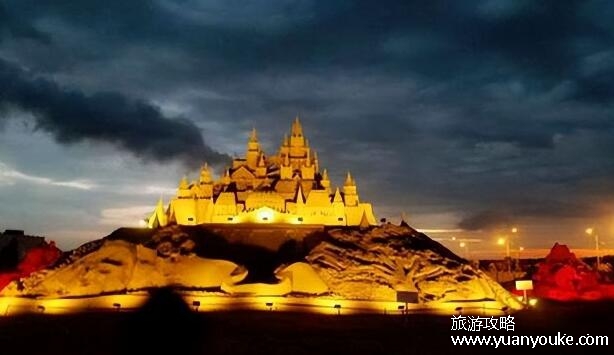 楼兰古城门票多少钱，门票3500元/押金30万(世界上最贵的门票)