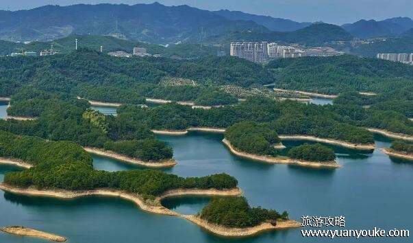 杭州的千岛湖好玩吗值得去吗，非常推荐游玩(适合各种水上运动)