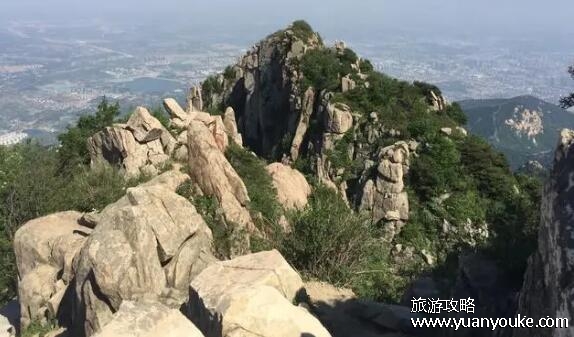 泰山为什么是五岳之首，景色壮观并且人文历史底蕴深厚