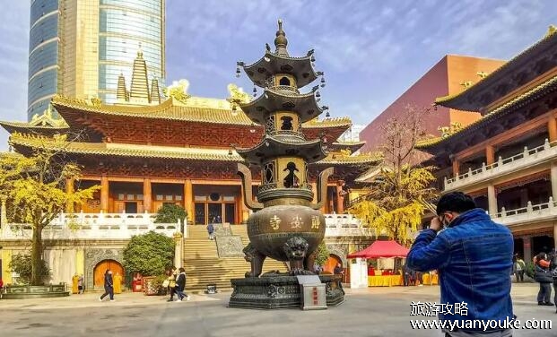 静安寺好玩吗值得去吗，佛教文化气息浓厚(沪城八景之一)