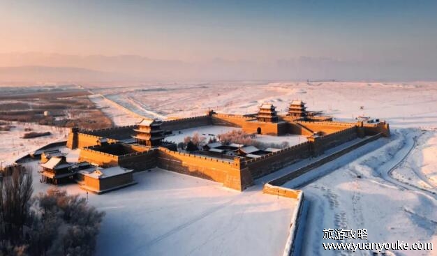 雄关是指什么关?并不是指某一特殊的关口(指兵家必争的险要之地)