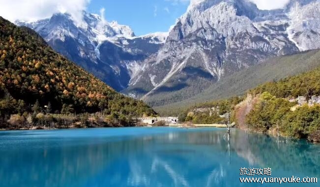 蓝月谷好玩吗值得去吗，风景非常美(既有山谷风景又有壮观瀑布)