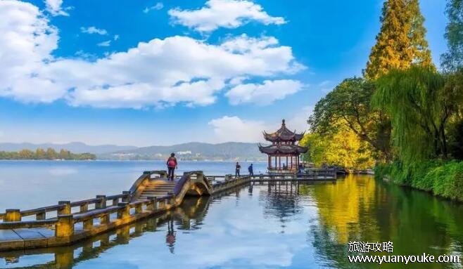 杭州西湖门票免费吗，在西湖边玩是免费的(唯一免费的5A景区)