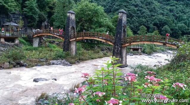 乐山黑竹沟好玩吗，地形特殊非常推荐游玩(四川的小黄山)
