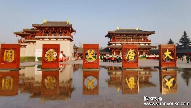 大唐芙蓉园门票多少钱一张，一般120元(特殊群体凭证件享优惠)